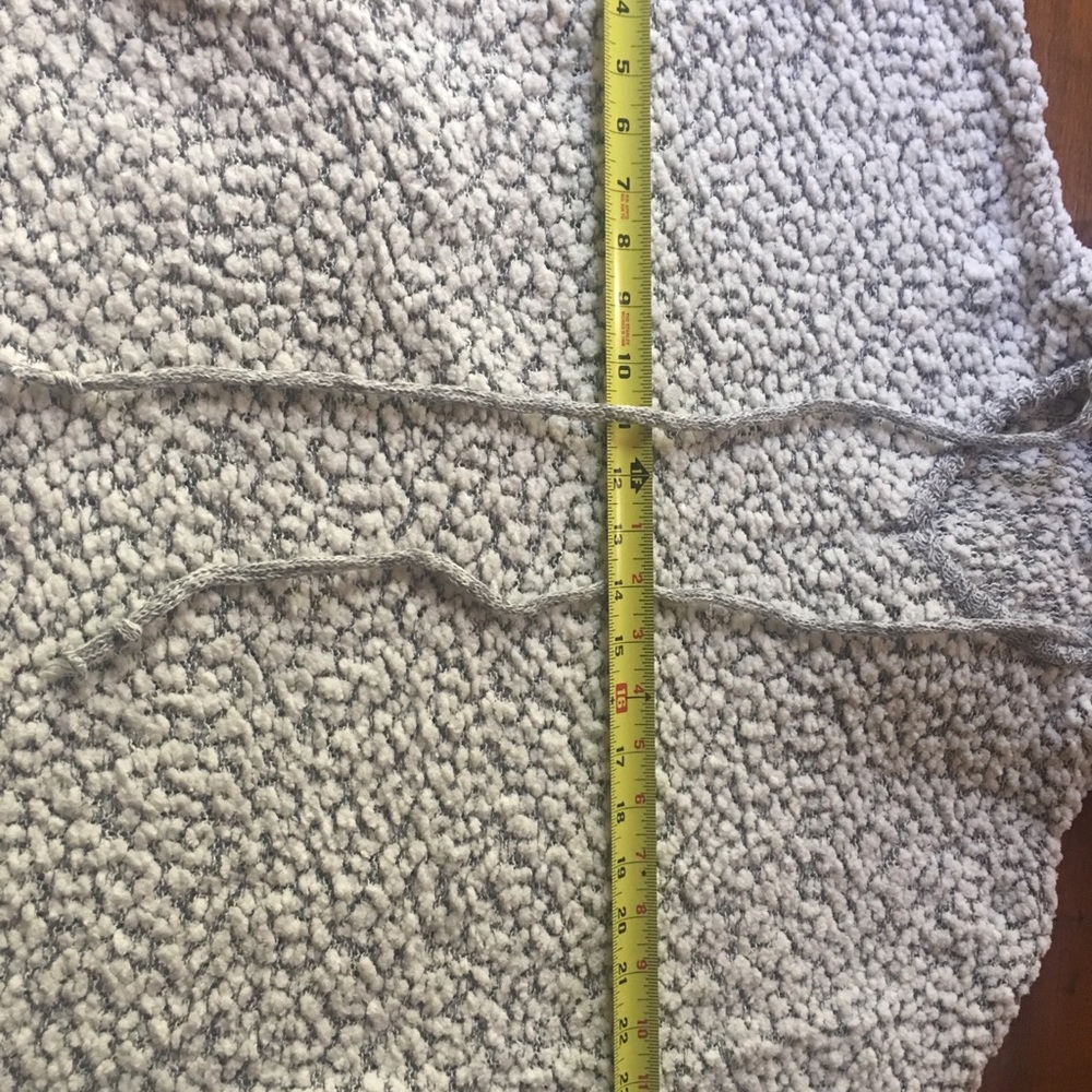 Cozy Sweater / With Hood - Picture 6 of 8